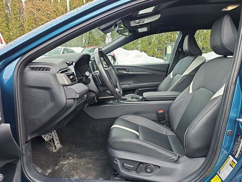 Used 2025 Toyota Camry SE image 14