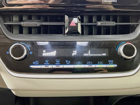 Used 2022 Toyota Corolla L FWD image 26