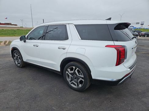 Used 2023 Hyundai Palisade Limited w/ Cargo Package FWD image 4