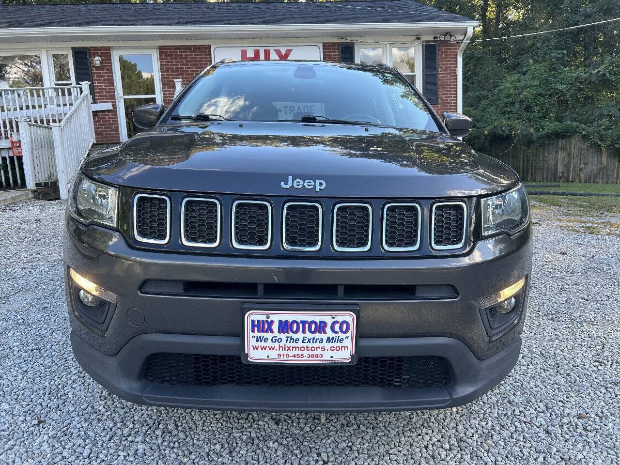 Used 2018 Jeep Compass Latitude w/ Popular Equipment Group AWD/4WD image 8