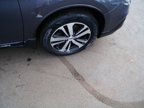 Used 2018 Subaru Outback 2.5i Limited AWD/4WD image 34