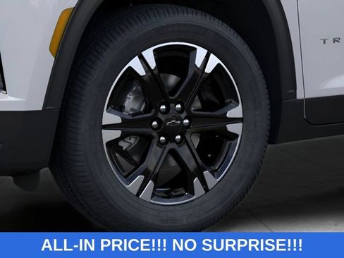 New 2027 Chevrolet Traverse LT FWD image 19
