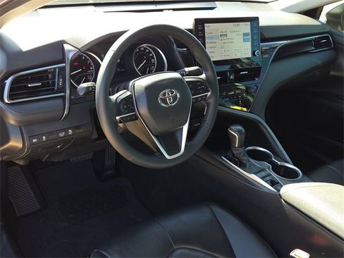 Used 2024 Toyota Camry XLE image 16
