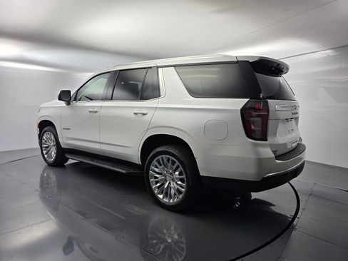 Used 2024 Chevrolet Tahoe LT w/ Luxury Package AWD/4WD image 6