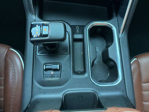 Used 2022 GMC Sierra 1500 Denali Ultimate image 28