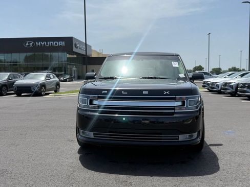 Used 2019 Ford Flex Limited AWD/4WD image 2