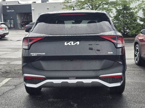Used 2025 Kia Sportage LX FWD image 6