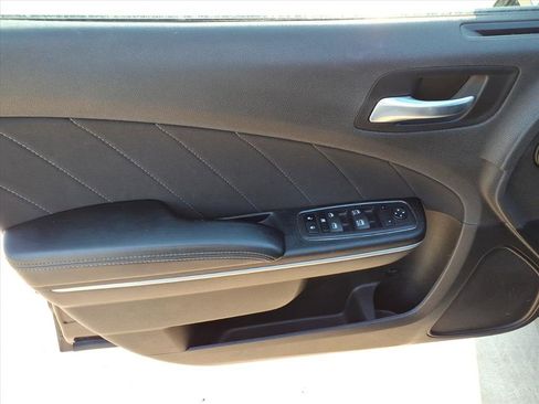 Used 2023 Dodge Charger SXT image 17