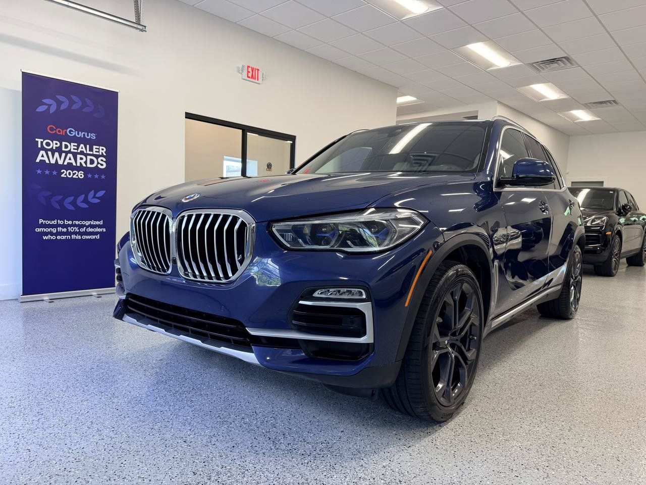 Used 2019 BMW X5 xDrive40i w/ Executive Package AWD/4WD image 3