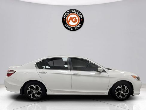 Used 2017 Honda Accord LX image 2