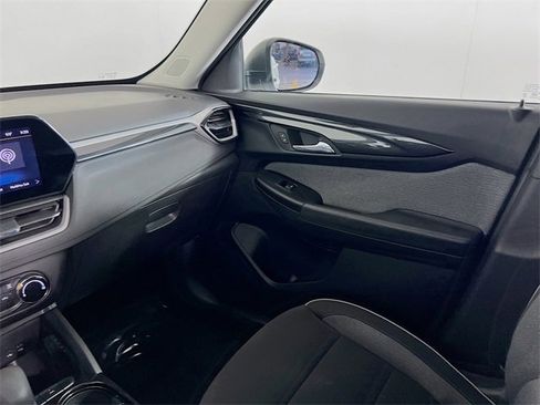 Used 2024 Chevrolet TrailBlazer LS image 21