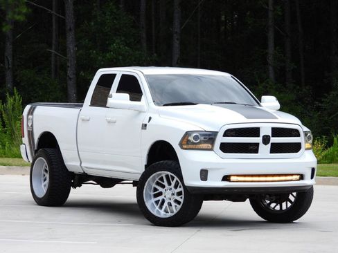 Used 2016 RAM 1500 Express AWD/4WD image 13