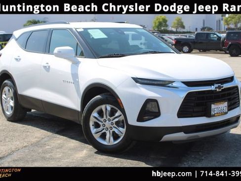 Used 2022 Chevrolet Blazer LT FWD image 1