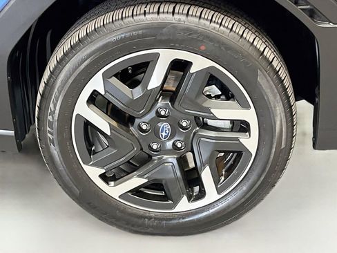 Used 2025 Subaru Forester Limited w/ Popular Package AWD/4WD image 33