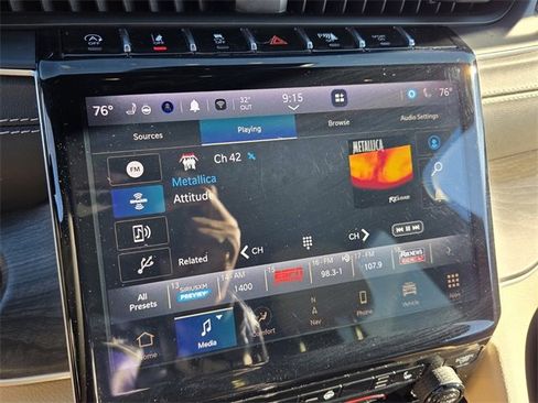 Used 2023 Jeep Grand Cherokee Limited image 20