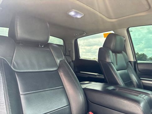 Used 2016 Toyota Tundra Limited w/ Limited Premium Package RWD image 17