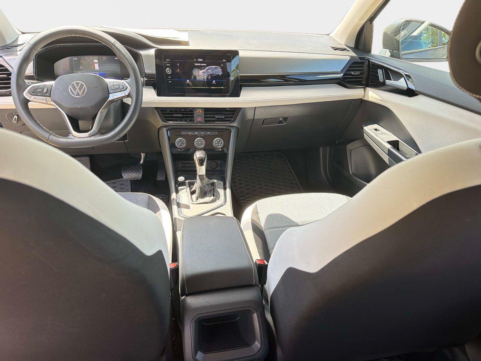 Used 2026 Volkswagen Taos S FWD image 16