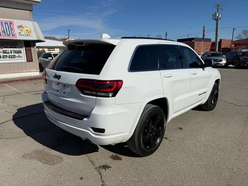 Used 2015 Jeep Grand Cherokee Altitude image 7