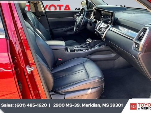 Used 2021 Kia Sorento S image 6