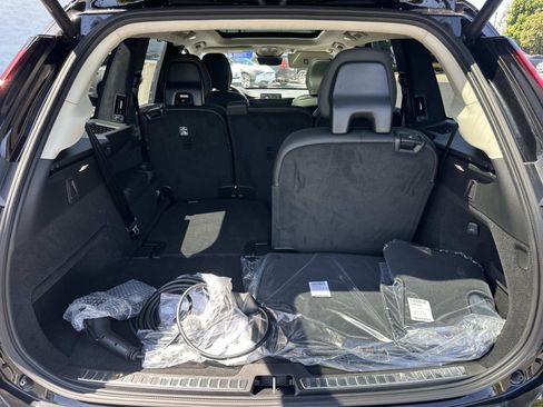New 2026 Volvo XC90 T8 Ultra w/ Lounge Package AWD/4WD image 16