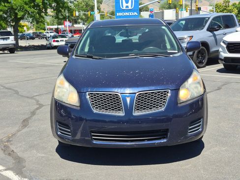 Used 2009 Pontiac Vibe w/ Preferred Package FWD image 11