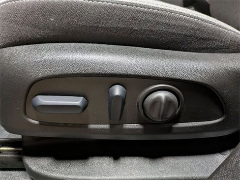 Certified 2024 Chevrolet Equinox LS w/ LS Convenience Package image 13