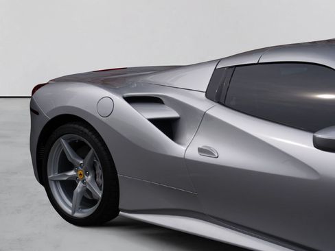 Used 2017 Ferrari 488 Spider RWD image 4