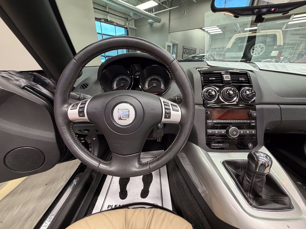 Used 2008 Saturn Sky Red Line RWD image 9