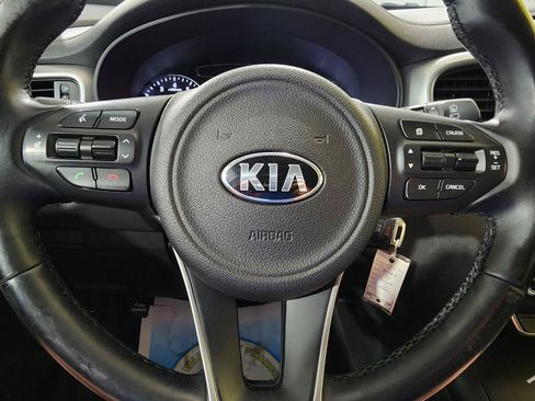 Used 2016 Kia Sorento AWD w/ LX Convenience Package image 15