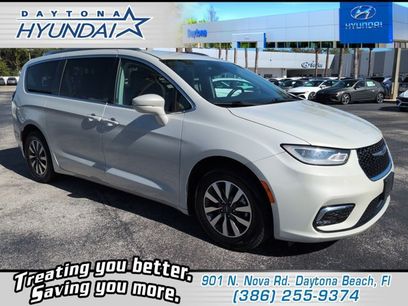 Used 2021 Chrysler Pacifica Touring-L
