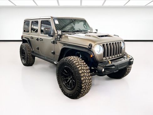 Used 2021 Jeep Wrangler Unlimited Rubicon w/ Trailer Tow Package AWD/4WD image 3