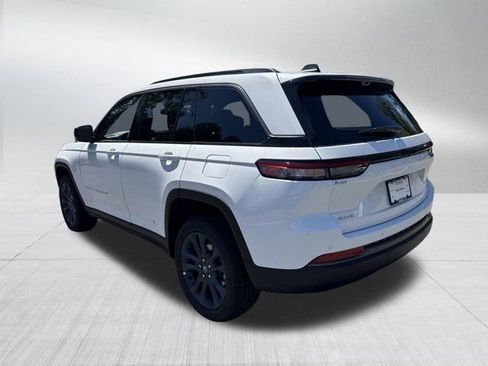 New 2026 Jeep Grand Cherokee Limited AWD/4WD image 7