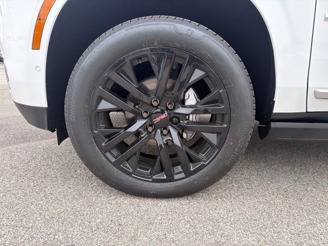 New 2026 GMC Yukon Denali w/ Sun & Power Step Package AWD/4WD image 10