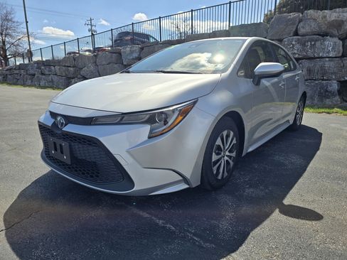 Used 2022 Toyota Corolla LE image 8