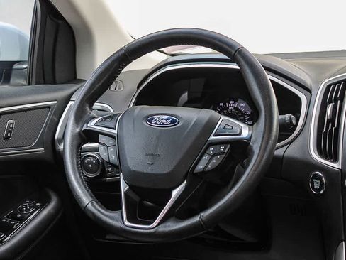 Used 2019 Ford Edge SEL w/ Equipment Group 201A FWD image 14