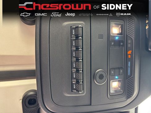 Used 2025 Ford Bronco Raptor AWD/4WD image 24