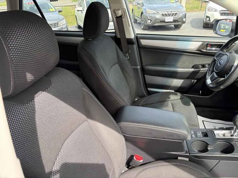 Used 2018 Subaru Outback 2.5i Premium AWD/4WD image 28