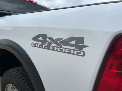 Used 2018 RAM 2500 Tradesman w/ Chrome Appearance Group AWD/4WD image 16