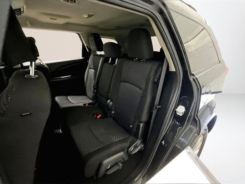 Used 2015 Dodge Journey SXT w/ Flexible Seating Group image 20