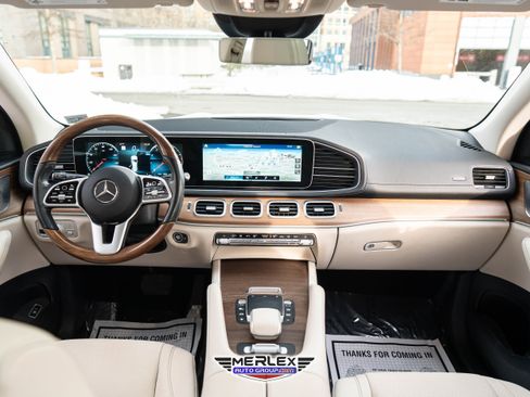 Used 2022 Mercedes-Benz GLS 450 4MATIC image 14