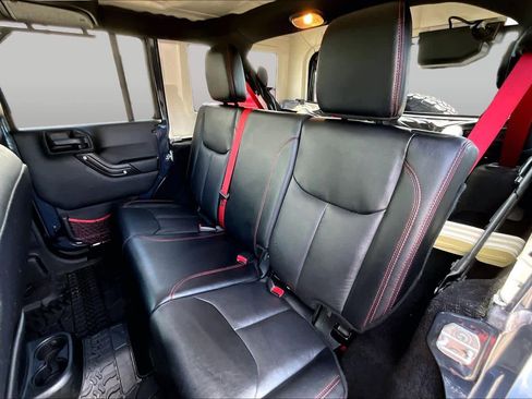 Used 2018 Jeep Wrangler Unlimited Rubicon AWD/4WD image 21