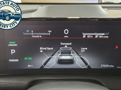 Used 2023 Nissan Ariya AWD image 11