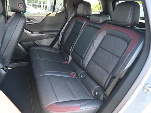 Used 2026 Chevrolet Equinox RS w/ Convenience Package III image 10