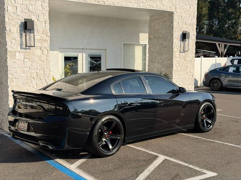Used 2020 Dodge Charger SXT w/ Leather Interior Group image 18