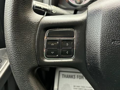 Used 2018 RAM 1500 Express AWD/4WD image 22