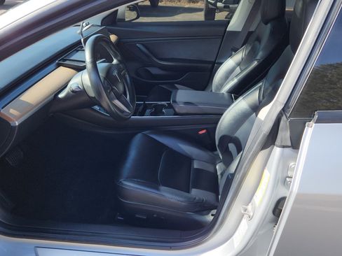 Used 2018 Tesla Model 3 Long Range image 24