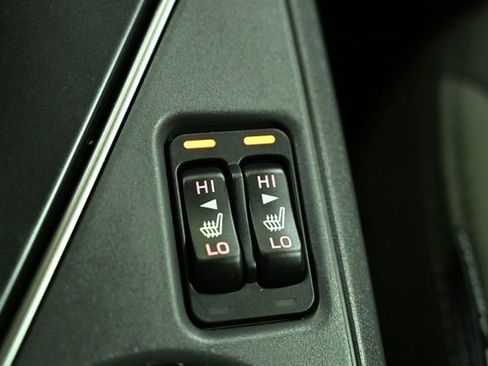 Certified 2025 Subaru Crosstrek 2.0i Premium image 28