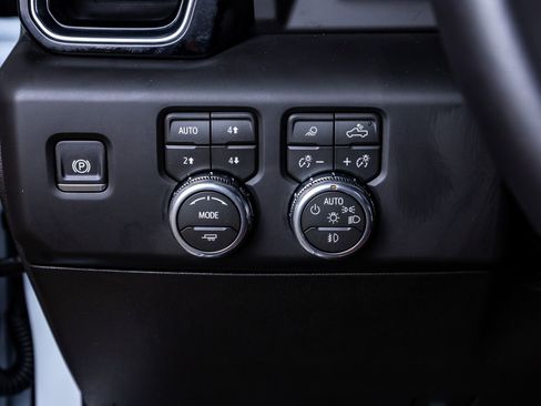 Used 2026 GMC Sierra 3500 Denali Ultimate AWD/4WD image 22