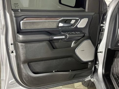 Used 2025 RAM 1500 Laramie w/ Night Edition AWD/4WD image 10