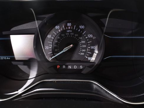 Used 2017 Ford Fusion SE w/ Fusion SE Technology Package image 25